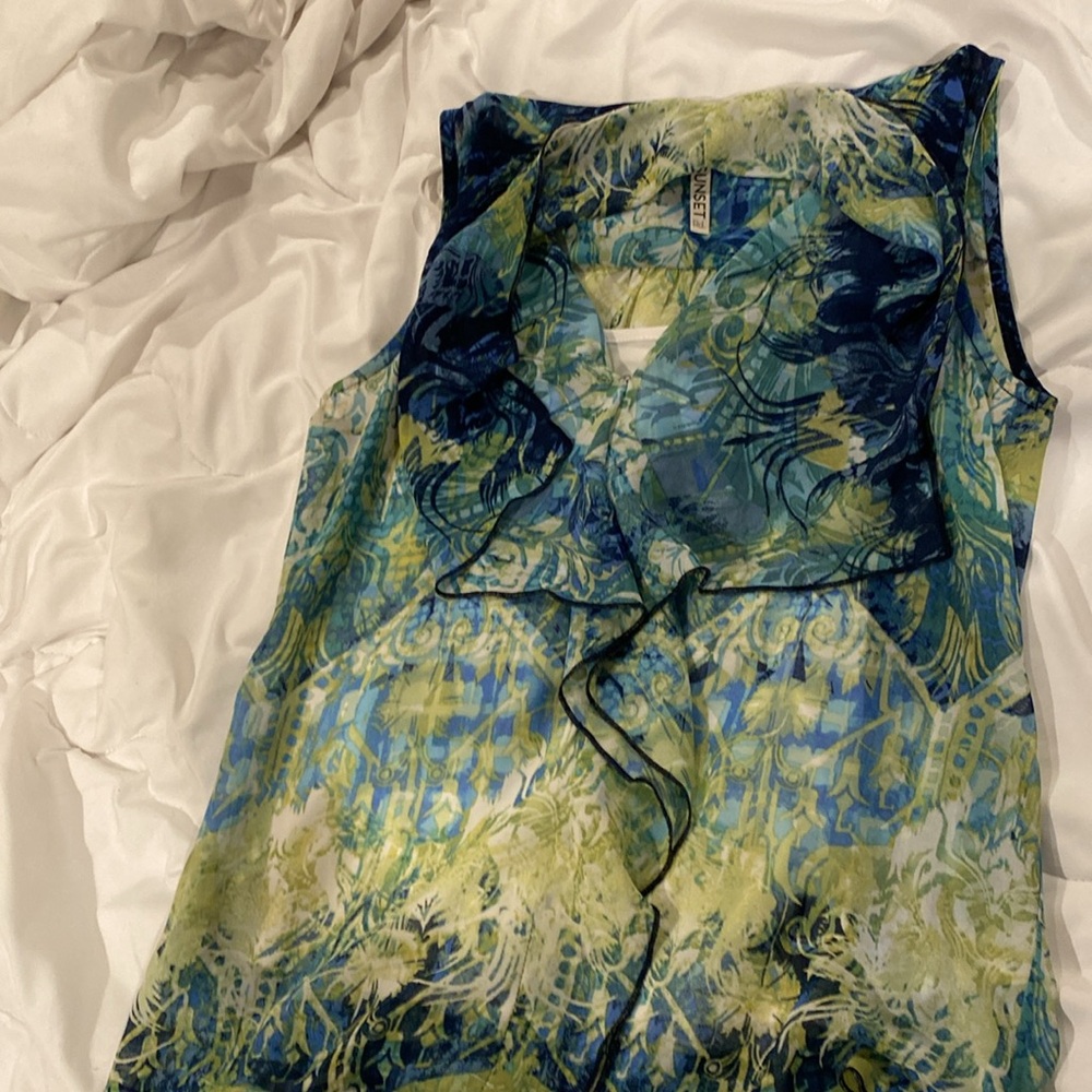 Sunset Rd size Small Blue and Green Asymmetrical Ruffled Blouse - Picture 9 of 10